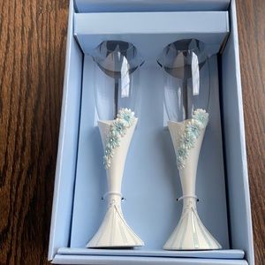 NIB Flowers Blue & White Wedding Reception Champagne Flute